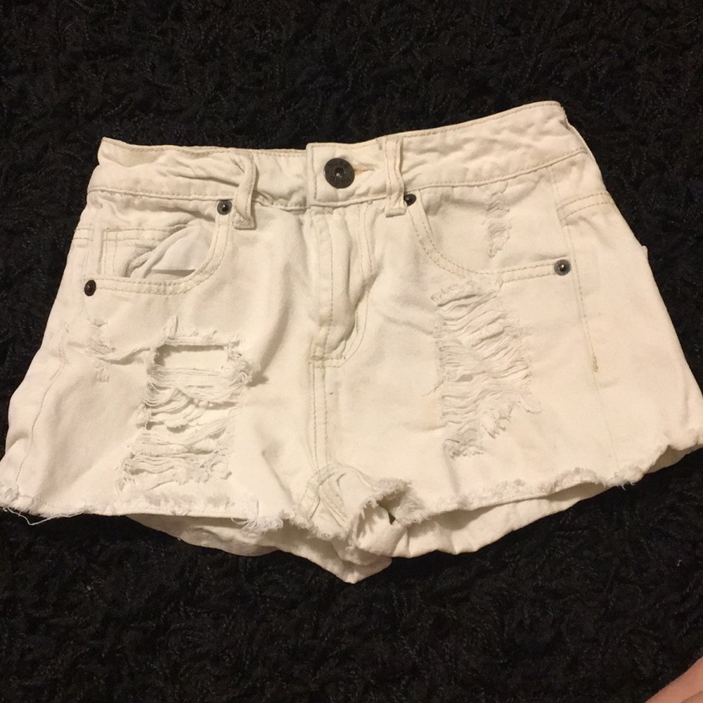 White shorts from MUDD